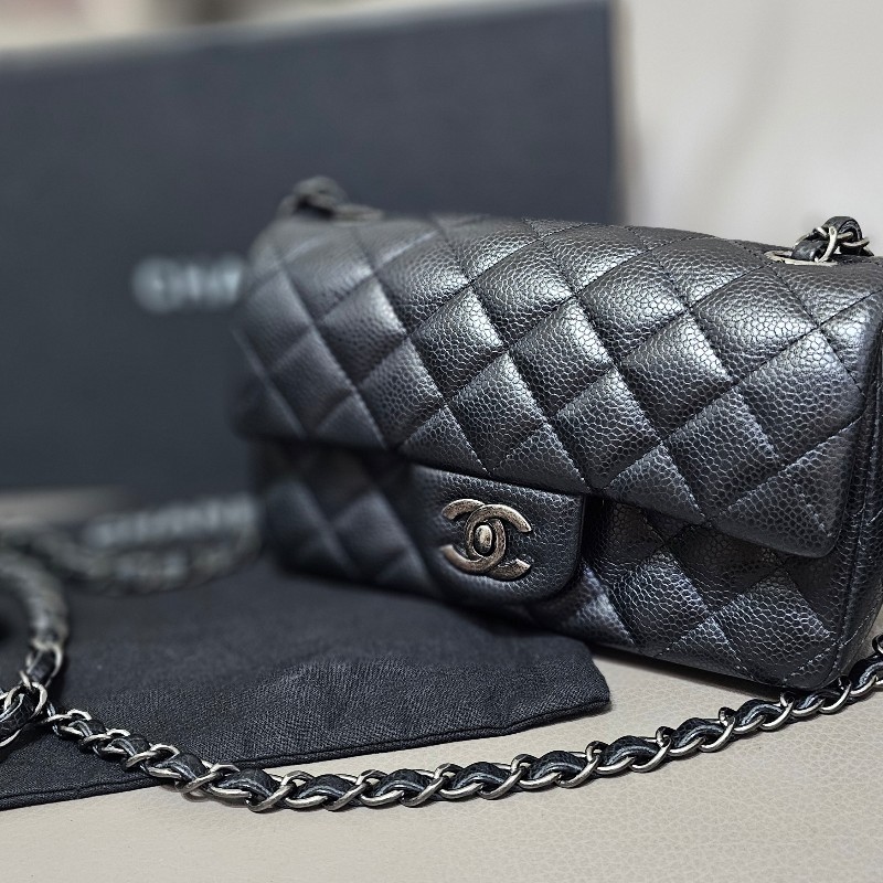 CHANEL MINI COCO 20 (耐用荔枝黑古銅銀)-4
