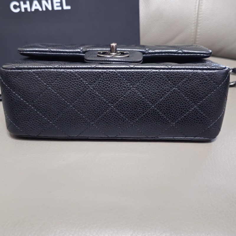 CHANEL MINI COCO 20 (耐用荔枝黑古銅銀)-11