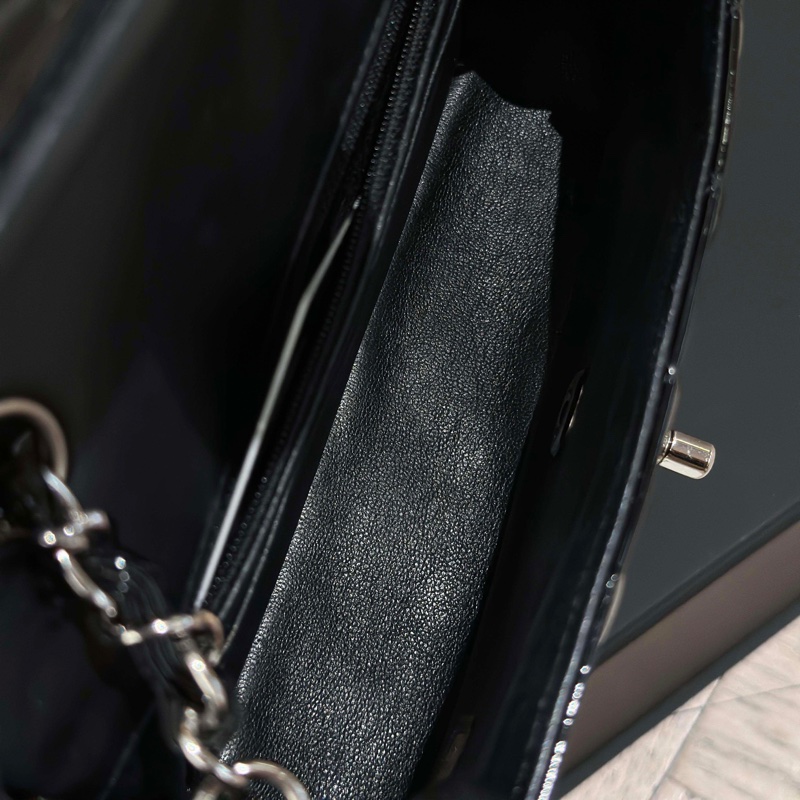 Chanel 香奈兒 黑銀 大miniCF 漆皮鏈條 19開-8