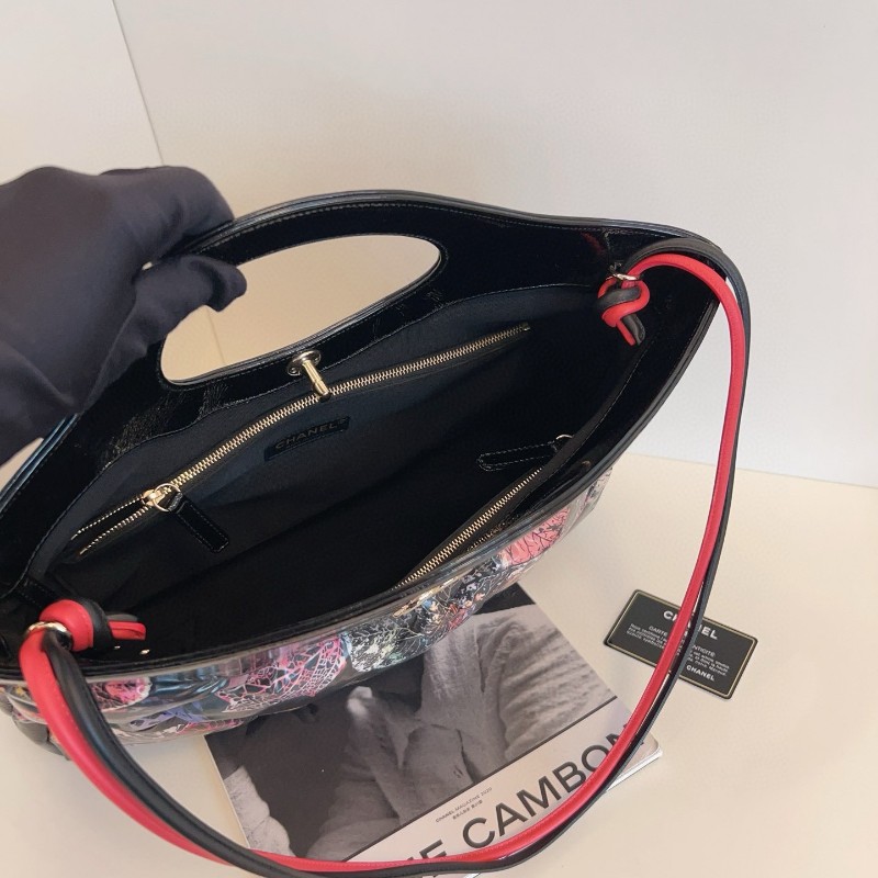 Chanel香奈兒 充氣菱格楓葉印花🍁31 bag 手拿包 肩背包 26開-5