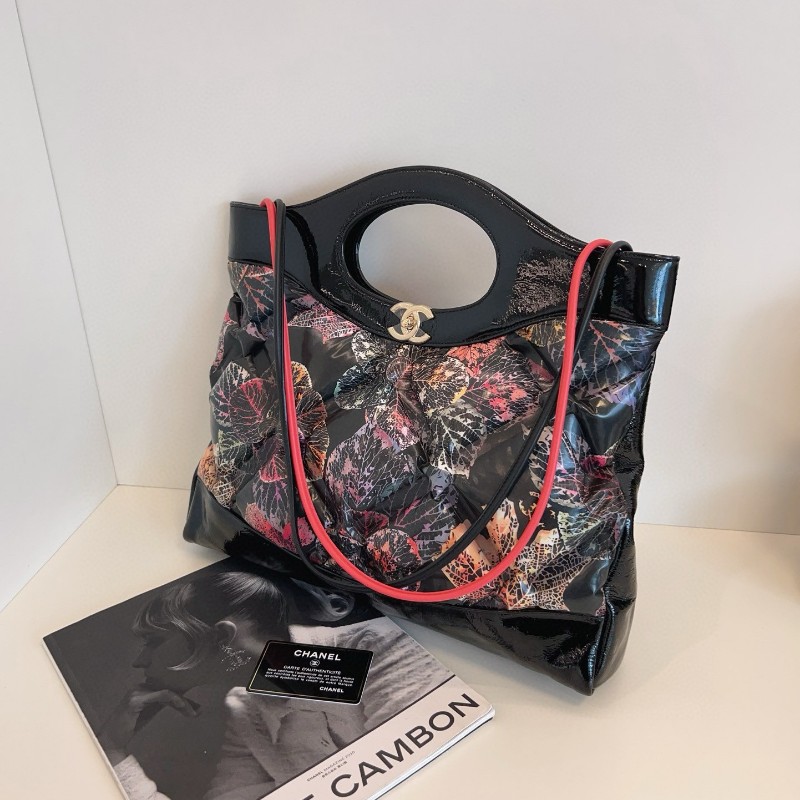 Chanel香奈兒 充氣菱格楓葉印花🍁31 bag 手拿包 肩背包 26開-6