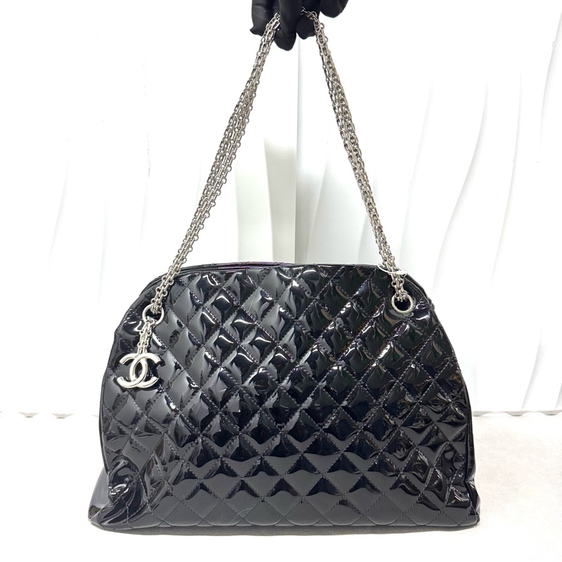 Chanel / 香奈兒 漆皮黑色 Mademoiselle系列 保齡球手提包-1
