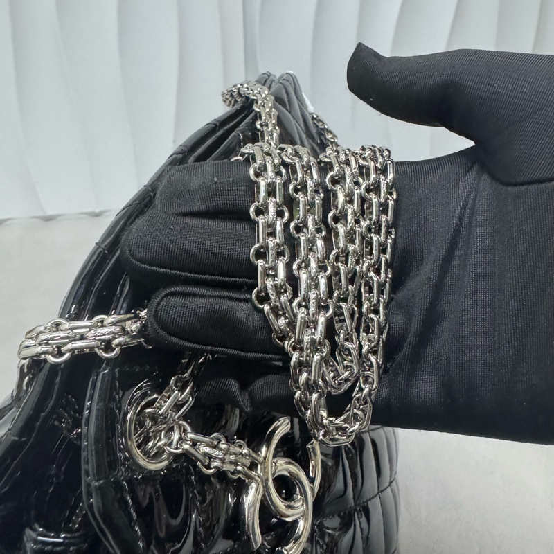 Chanel / 香奈兒 漆皮黑色 Mademoiselle系列 保齡球手提包-14