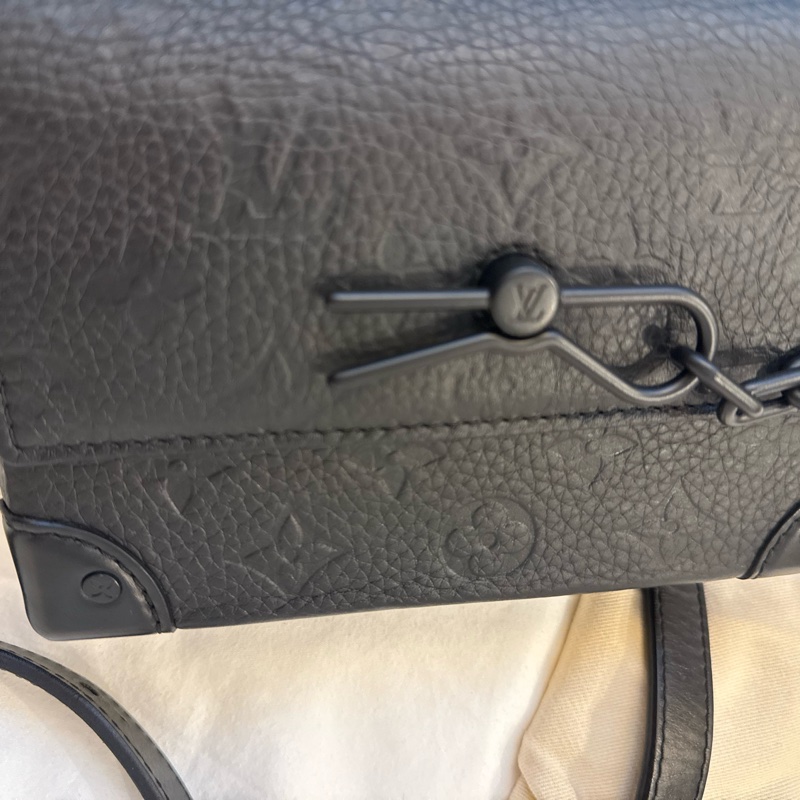 Lv steamer經典黑色全牛皮壓紋鎖扣斜挎包 晶片款-7