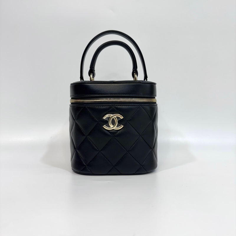 Chanel黑牛皮菱格Trendy CC化妝斜背包AS1626-4
