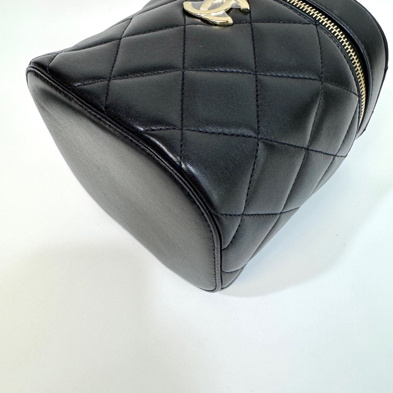 Chanel黑牛皮菱格Trendy CC化妝斜背包AS1626-8