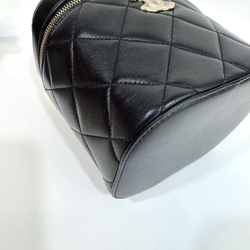 Chanel黑牛皮菱格Trendy CC化妝斜背包AS1626-9