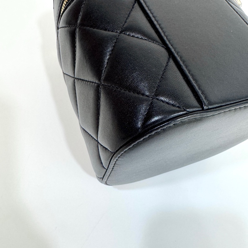 Chanel黑牛皮菱格Trendy CC化妝斜背包AS1626-11