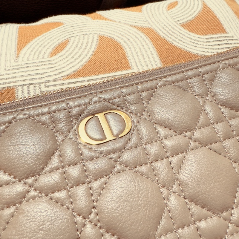 DIOR迪奧收納包手拿包-7
