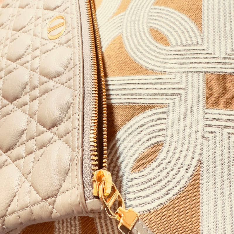 DIOR迪奧收納包手拿包-11