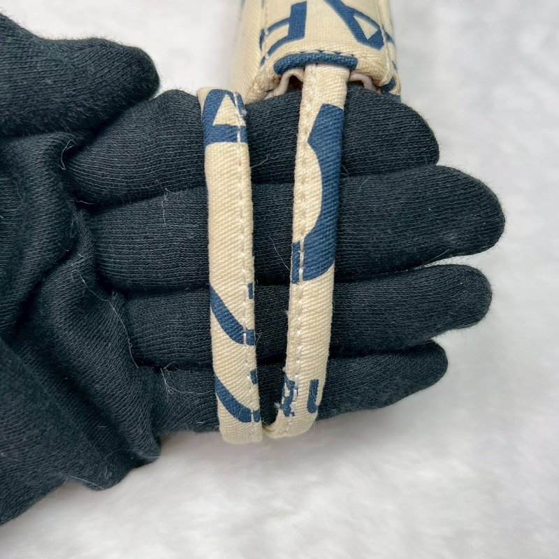 CHANEL 帆布Logo手機袋-6