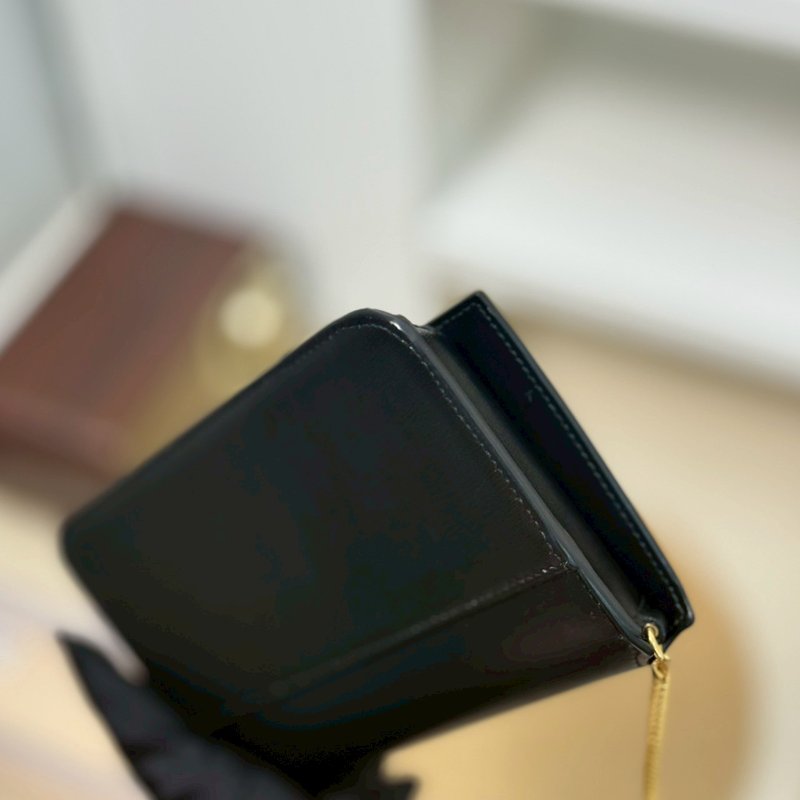 🏷️YSL.Cassandre Phone Holder 手機包/客人寄賣-7