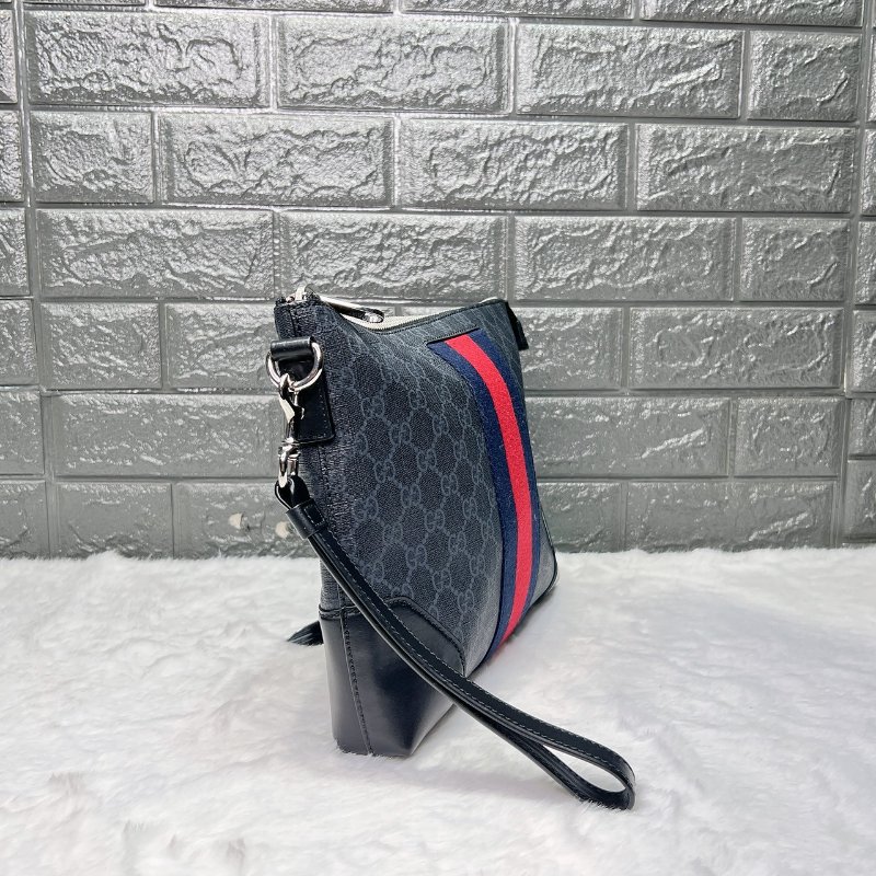 GUCCI GG Supreme手拿包-3