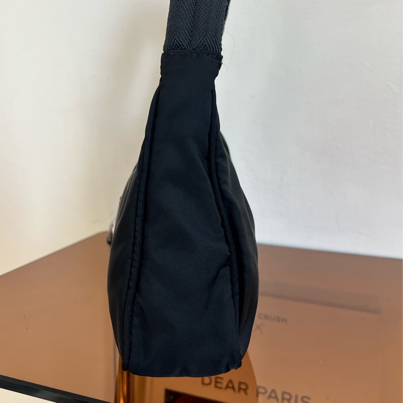 #爆款 #極新 Prada 2000 hobo-2