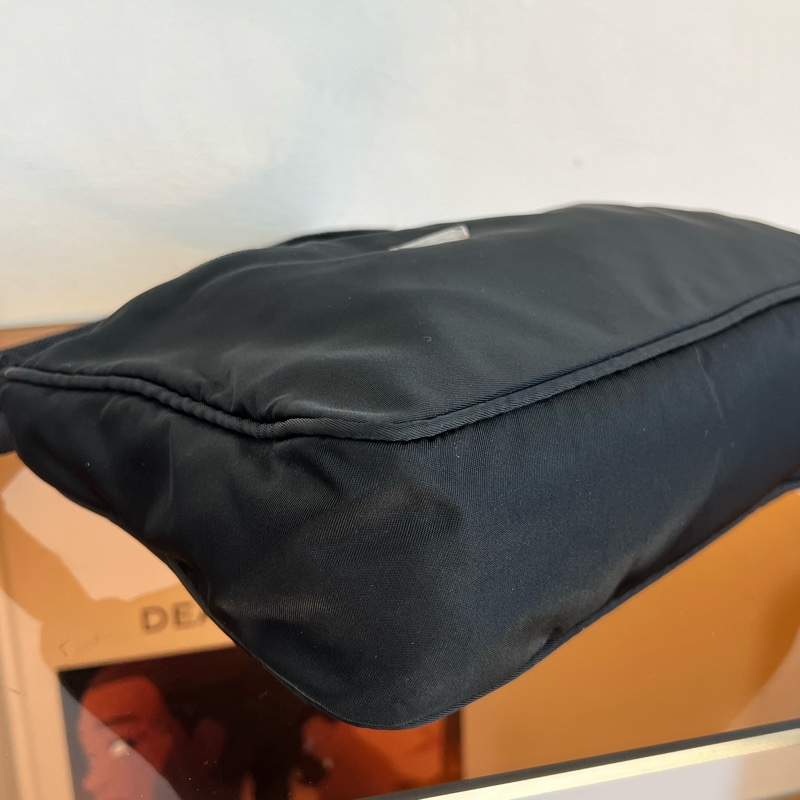 #爆款 #極新 Prada 2000 hobo-5