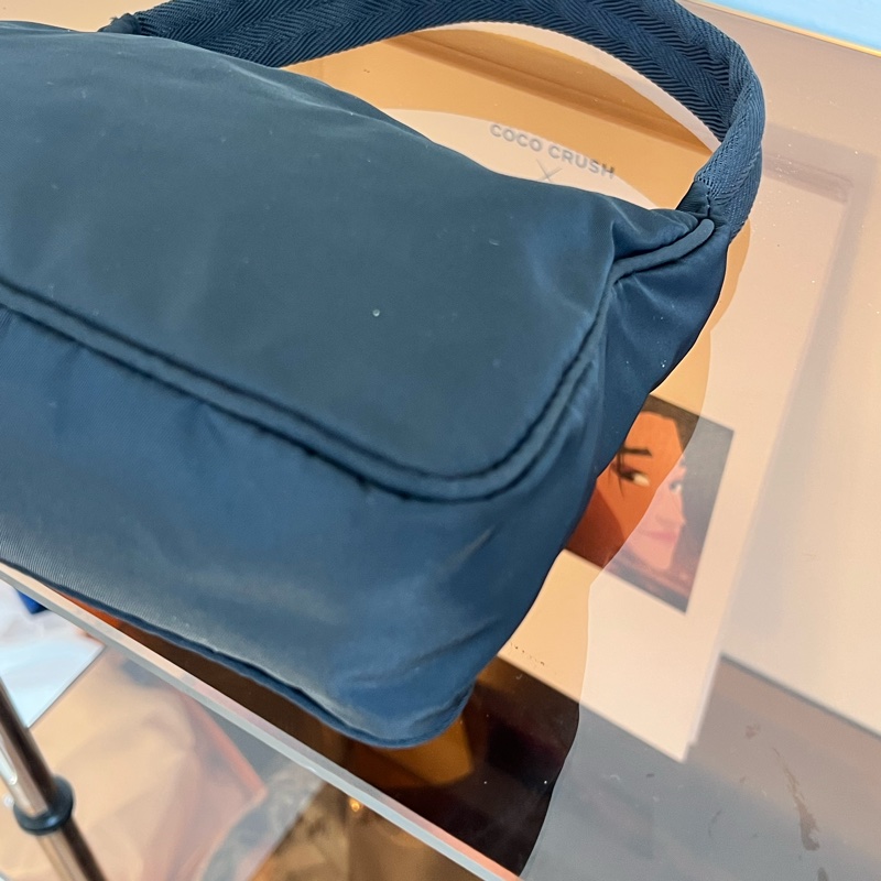 #爆款 #極新 Prada 2000 hobo-7