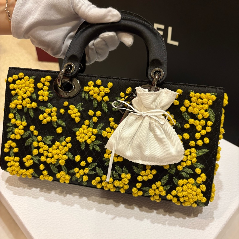 Dior 限量含羞草勾花刺绣 綢緞面料-0