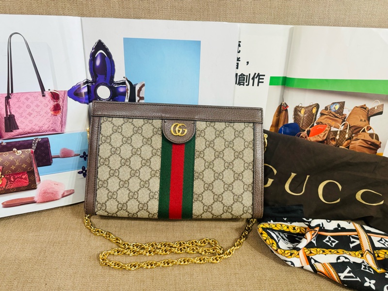 售 二手 真品 GUCCI 經典log 夾子包手拿包 斜背包-13