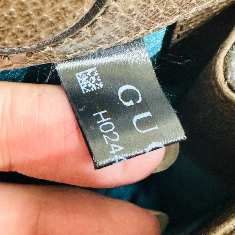 售 二手 真品 GUCCI 經典log 夾子包手拿包 斜背包-15