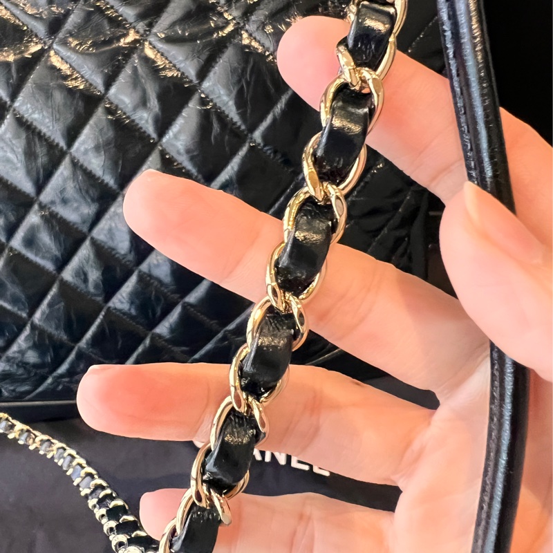 CHANEL Maxi 黑金油蠟牛皮31 bag-22