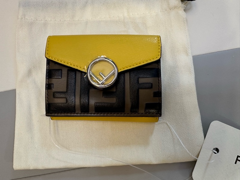 FENDI 芬迪 芬迪折疊錢包三折皮夾皮 全新（防塵布）黃色老花-29