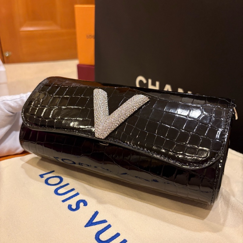 LV 鱷魚皮Night Box 手拿包/晚宴包-1