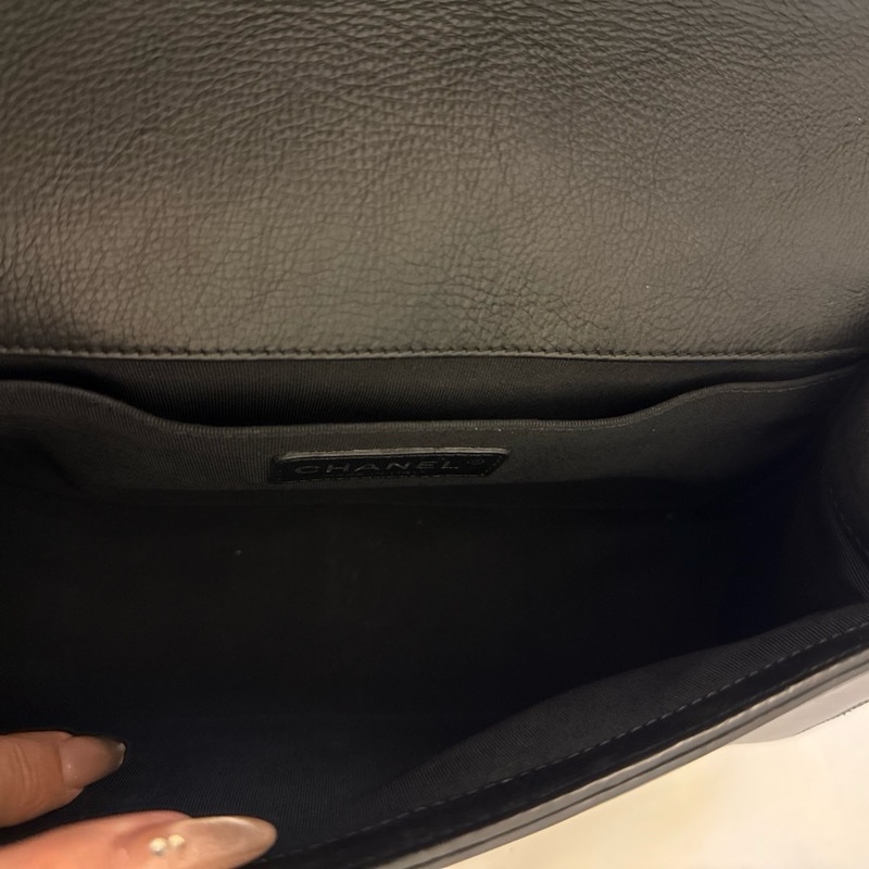 chanel leboy25 公分 黑銀牛皮復古銀扣-17