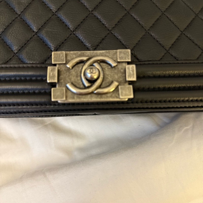 chanel leboy25 公分 黑銀牛皮復古銀扣-21