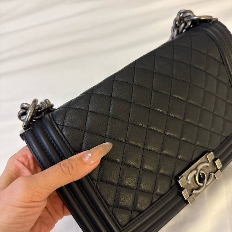 chanel leboy25 公分 黑銀牛皮復古銀扣-26