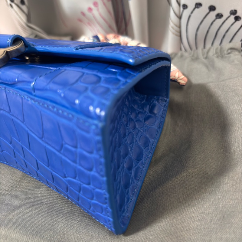 BALENCIAGA Hourglass XS B字鱷魚壓花牛皮手提/斜背沙漏包(藍色)-5
