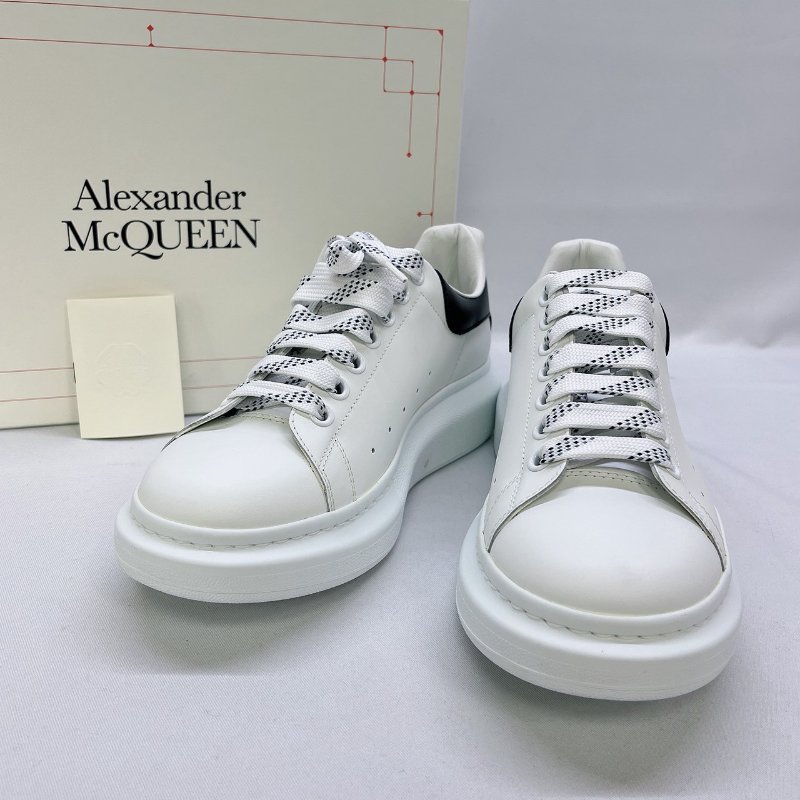McQUEEN 全新麥坤黑尾白鞋-0