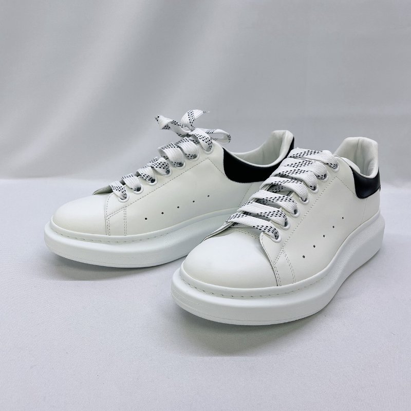 McQUEEN 全新麥坤黑尾白鞋-3