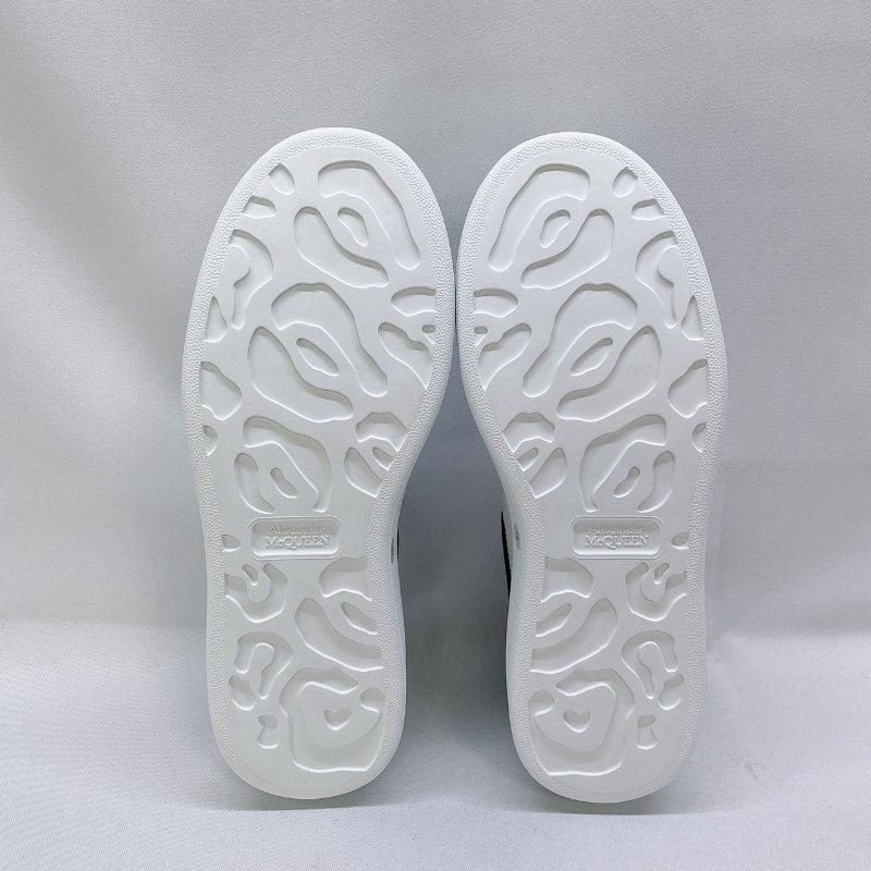 McQUEEN 全新麥坤黑尾白鞋-4
