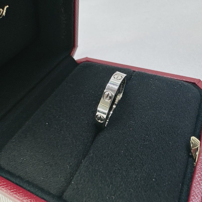 Cartier 經典LOVE白金戒指-2