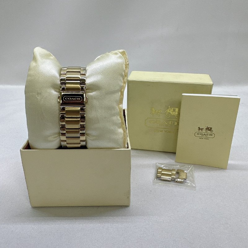 COACH 珍珠母貝水鑽女錶-1