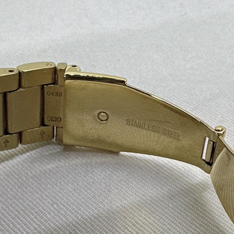 COACH 珍珠母貝水鑽女錶-9