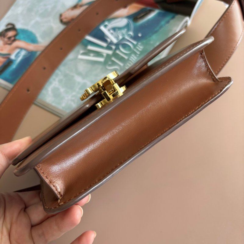 ::BURBERRY:: TB smooth leather belt bag 金色LOGO滑面皮革腰包 胸口包-3
