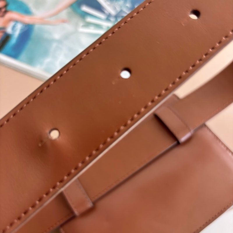 ::BURBERRY:: TB smooth leather belt bag 金色LOGO滑面皮革腰包 胸口包-11