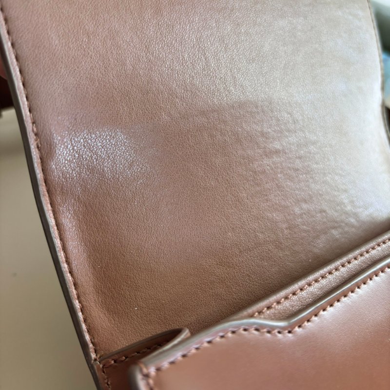 ::BURBERRY:: TB smooth leather belt bag 金色LOGO滑面皮革腰包 胸口包-30