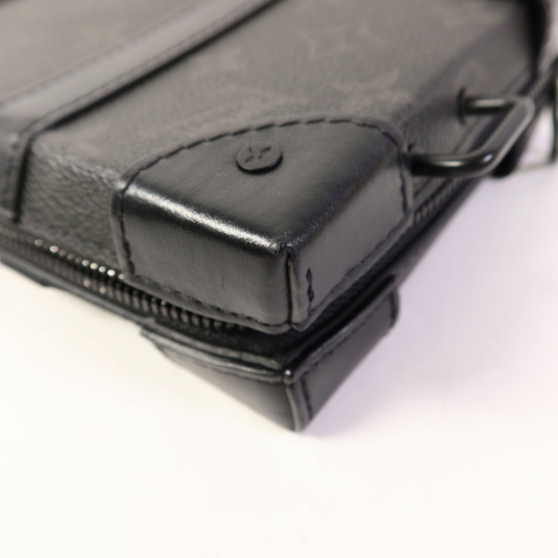 LOUIS VUITTON Monogram Eclipse Soft Trunk Wallet肩背袋-14