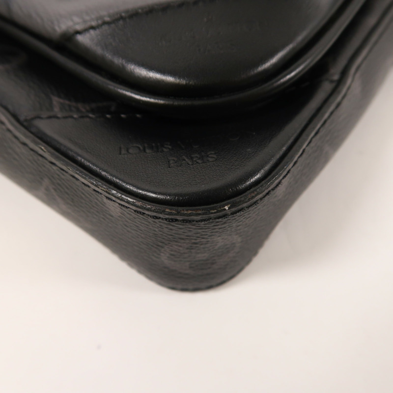 LOUIS VUITTON Monogram Eclipse Reverse Trio Messenger肩背袋-8