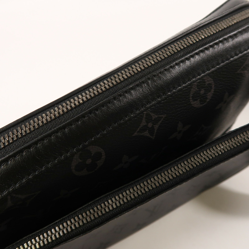 LOUIS VUITTON Monogram Eclipse Reverse Trio Messenger肩背袋-12