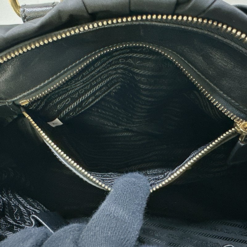 PRADA 尼龍皺褶手提斜背包-4