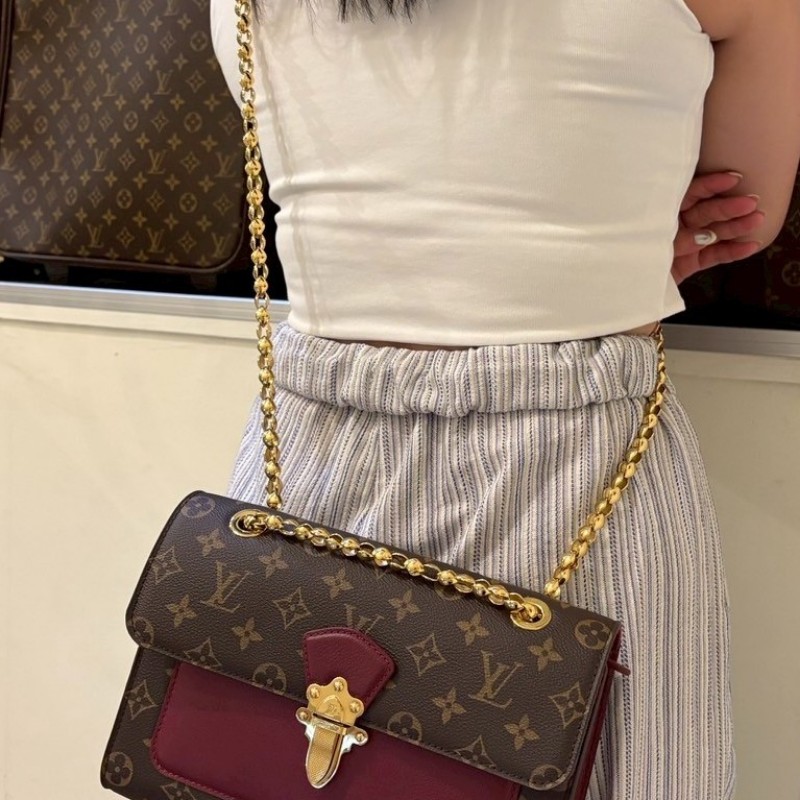 LV M41732 原花拼酒紅皮革金鍊口蓋包-4