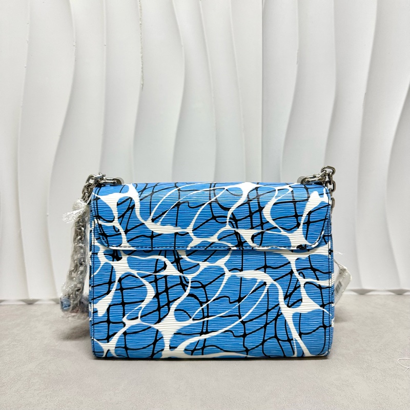 LV / 路易威登 秀款Twist水波紋-6