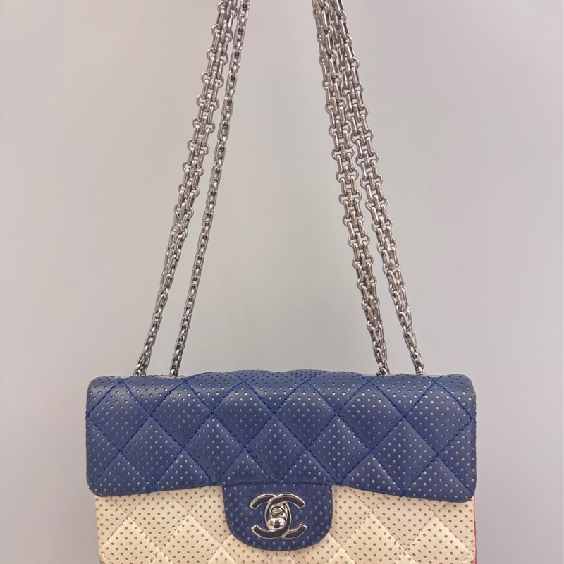 Chanel CF法國特別版 Perforated 羊皮-1