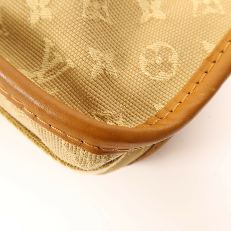 LOUIS VUITTON Monogram Mini Pochette Kathleen金扣肩背袋-8