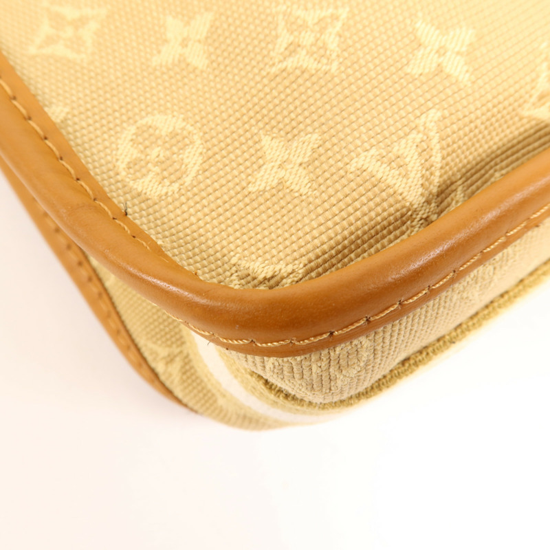 LOUIS VUITTON Monogram Mini Pochette Kathleen金扣肩背袋-9