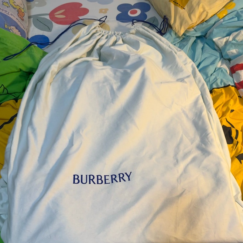 (全新)Burberry Horseferry House 帆布托特包 XL-11