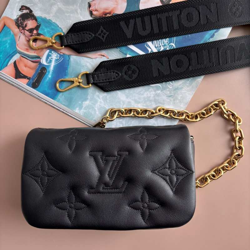 ::Louis Vuitton:: LV M81398- Bubblegram 縫線牛皮肩背/斜背兩用包-0